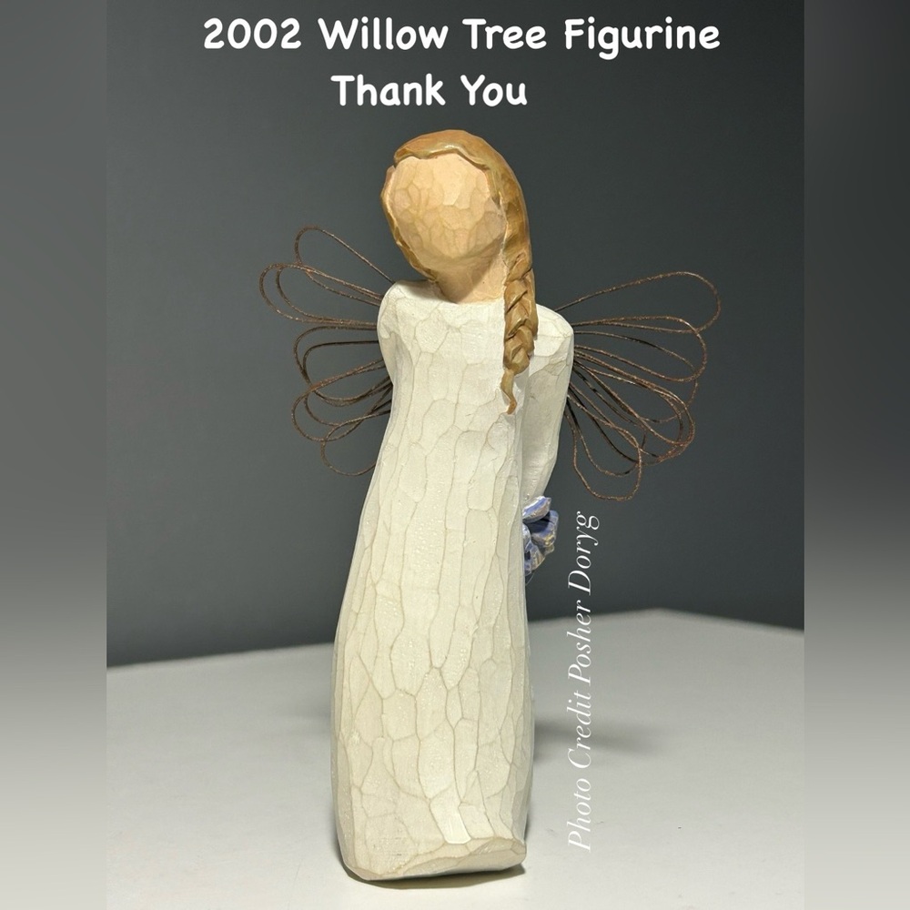 2002 Willow Tree Angel Figurine - Thank You